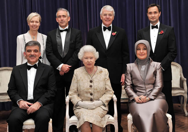 2010  Chatham House olarak bilinen Kraliyet Uluslararası İlişkiler Enstitüsü Ödülü 